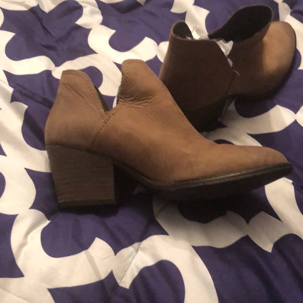 Steve Madden bootie